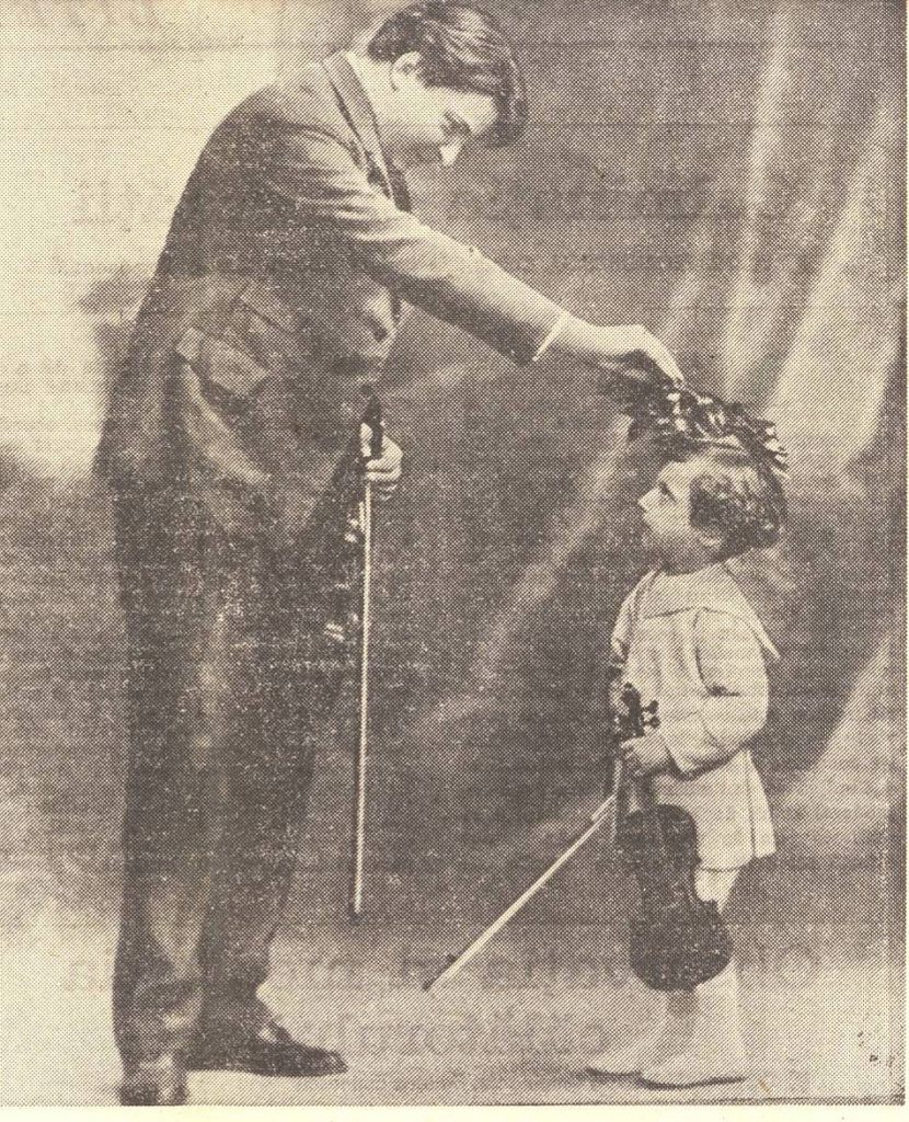 Micul Lipatti alături de nașul său, George Enescu – 1922