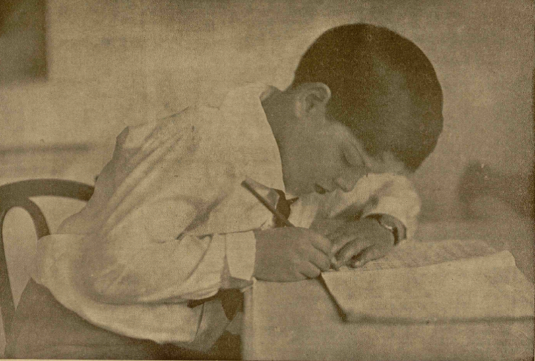 Regele Mihai I la studiu - 1929