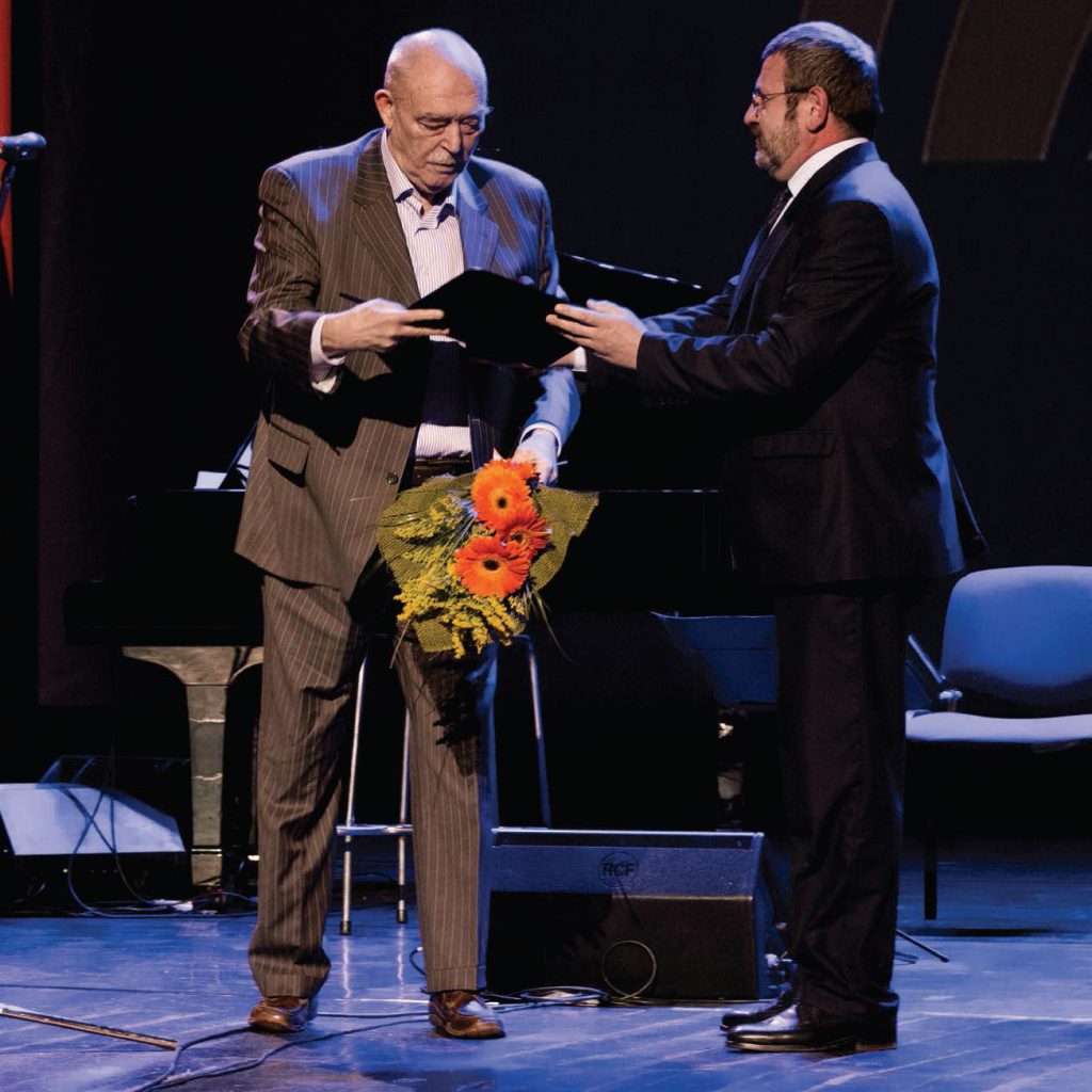 Mircea Albulescu primește Premiul de Excelență la gala Premiilor Radio România Cultural – 23 martie 2015