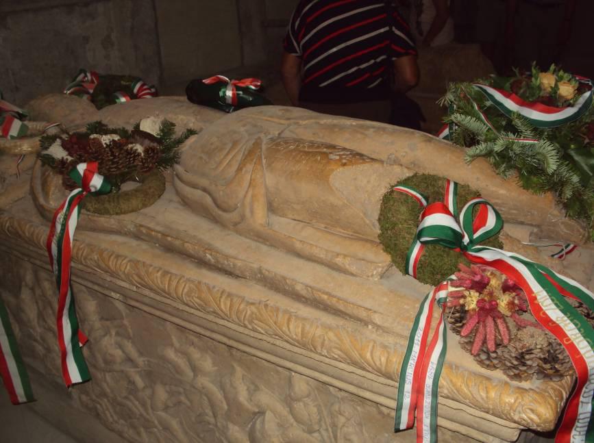 Mormântul lui Iancu de Hunedoara din Catedrala romano-catolică