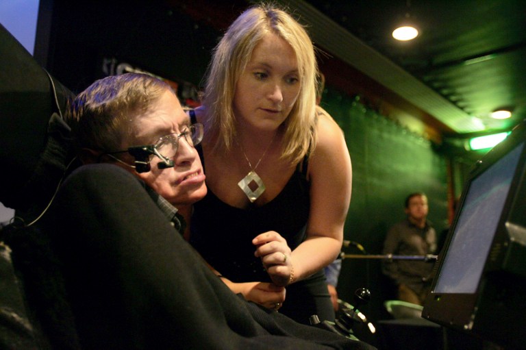 Stephen Hawking si Elaine (2006) AFP PHOTO JOEL SAGET 