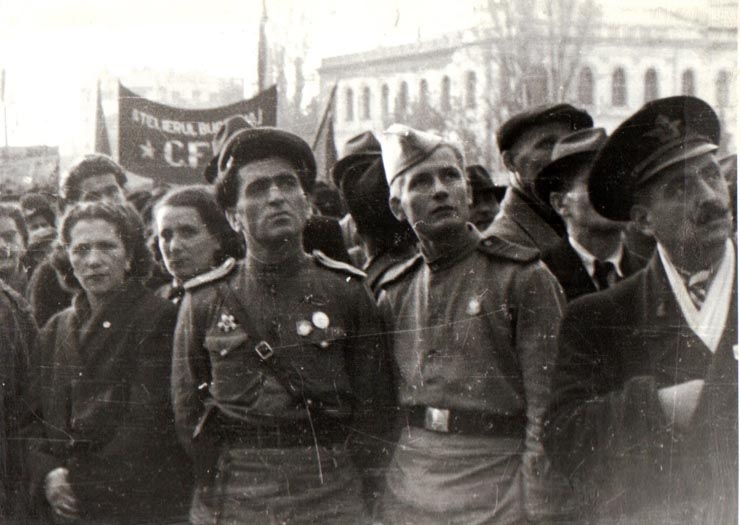 Miting de 7 noiembrie 1944 Fototeca online a comunismului românesc, cota 121/1944 