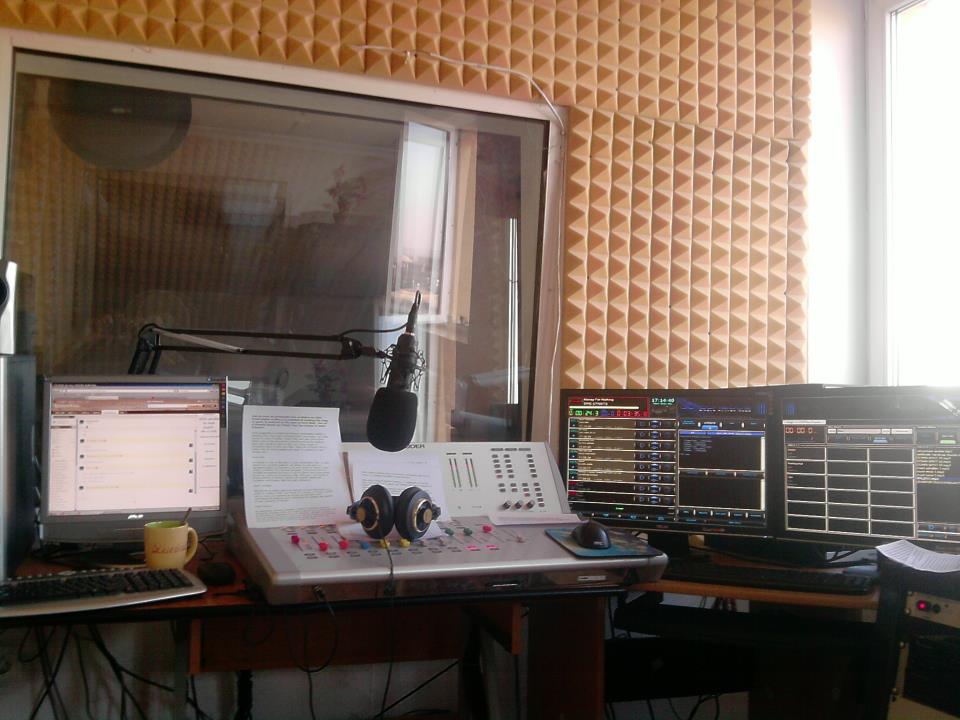 studio radio